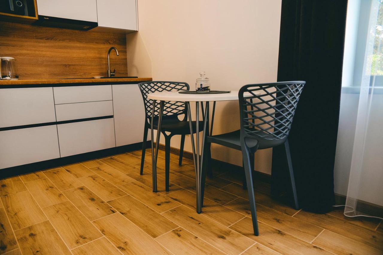 Four Rooms Apartments Τσερκάσι Εξωτερικό φωτογραφία