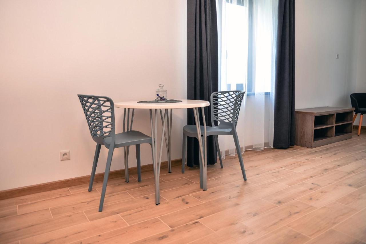 Four Rooms Apartments Τσερκάσι Εξωτερικό φωτογραφία